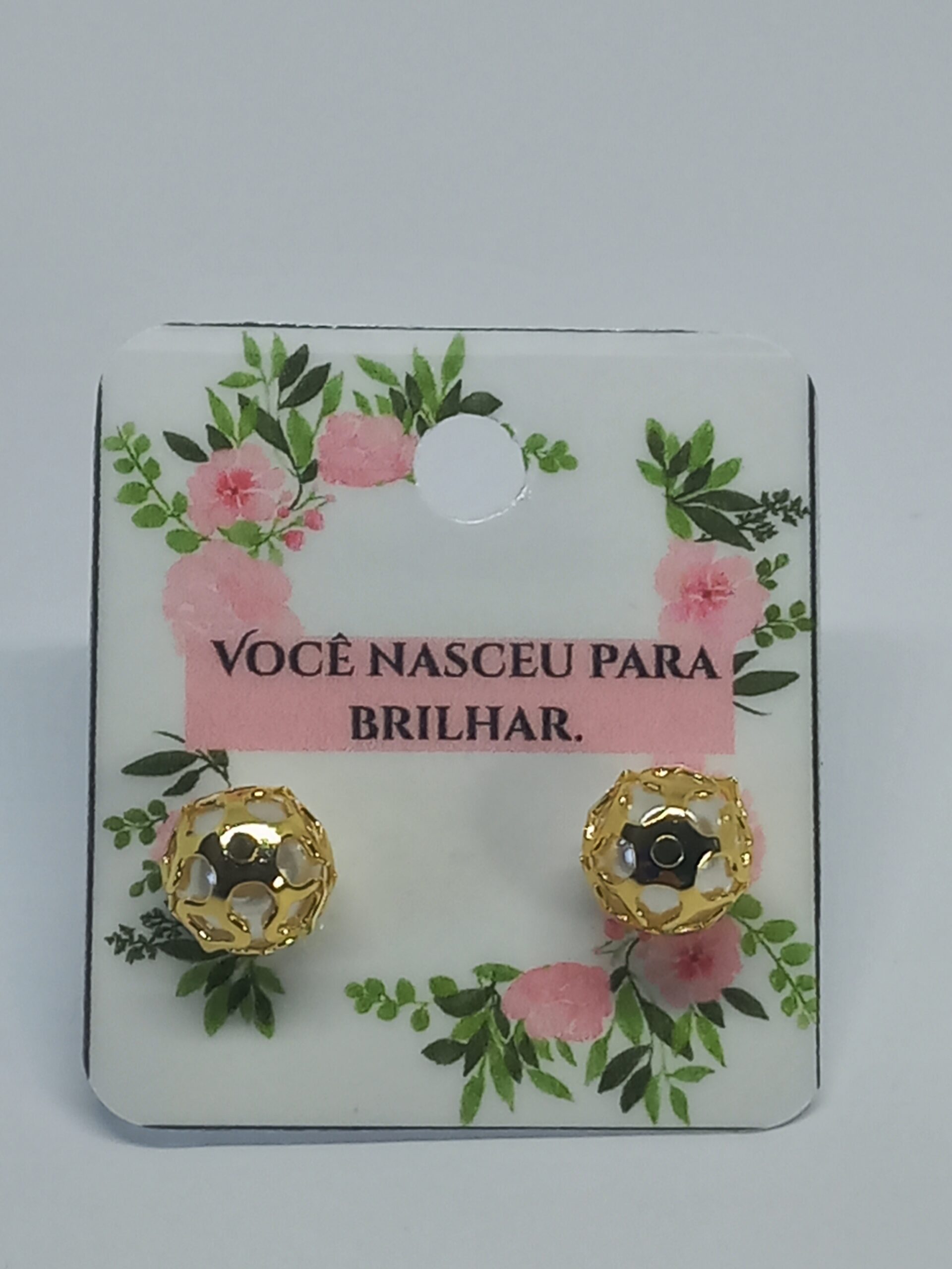 Brinco pérola trabalhada