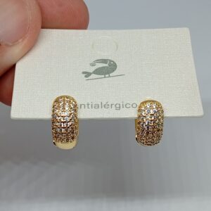 Brinco de argola com detalhes, banhado a ouro